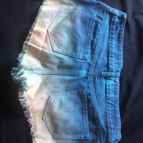 Bullhead Shorts - Picture 3 of 4